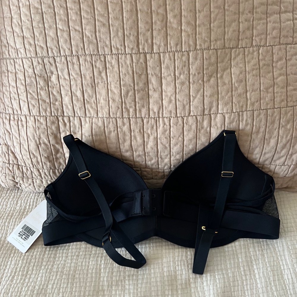 LIVELY The Deep V No-Wire Push-Up Bra - Picture 4 of 12